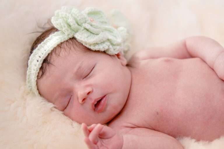 Newborn sleeps with mouth open- Causes and solutions